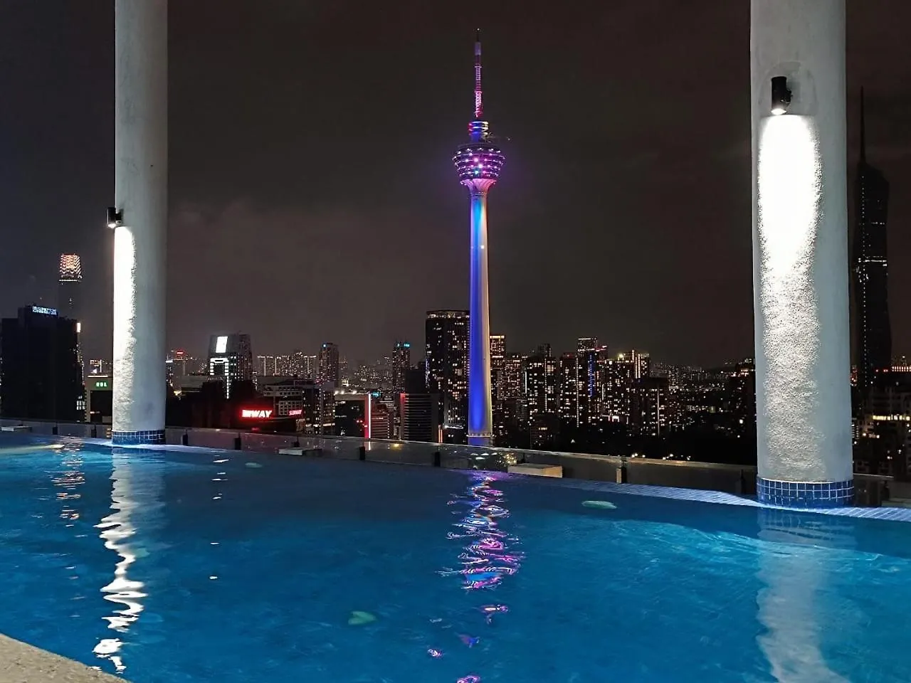Apartment The Luxe Klcc By Service Suites Kuala Lumpur Malaysia