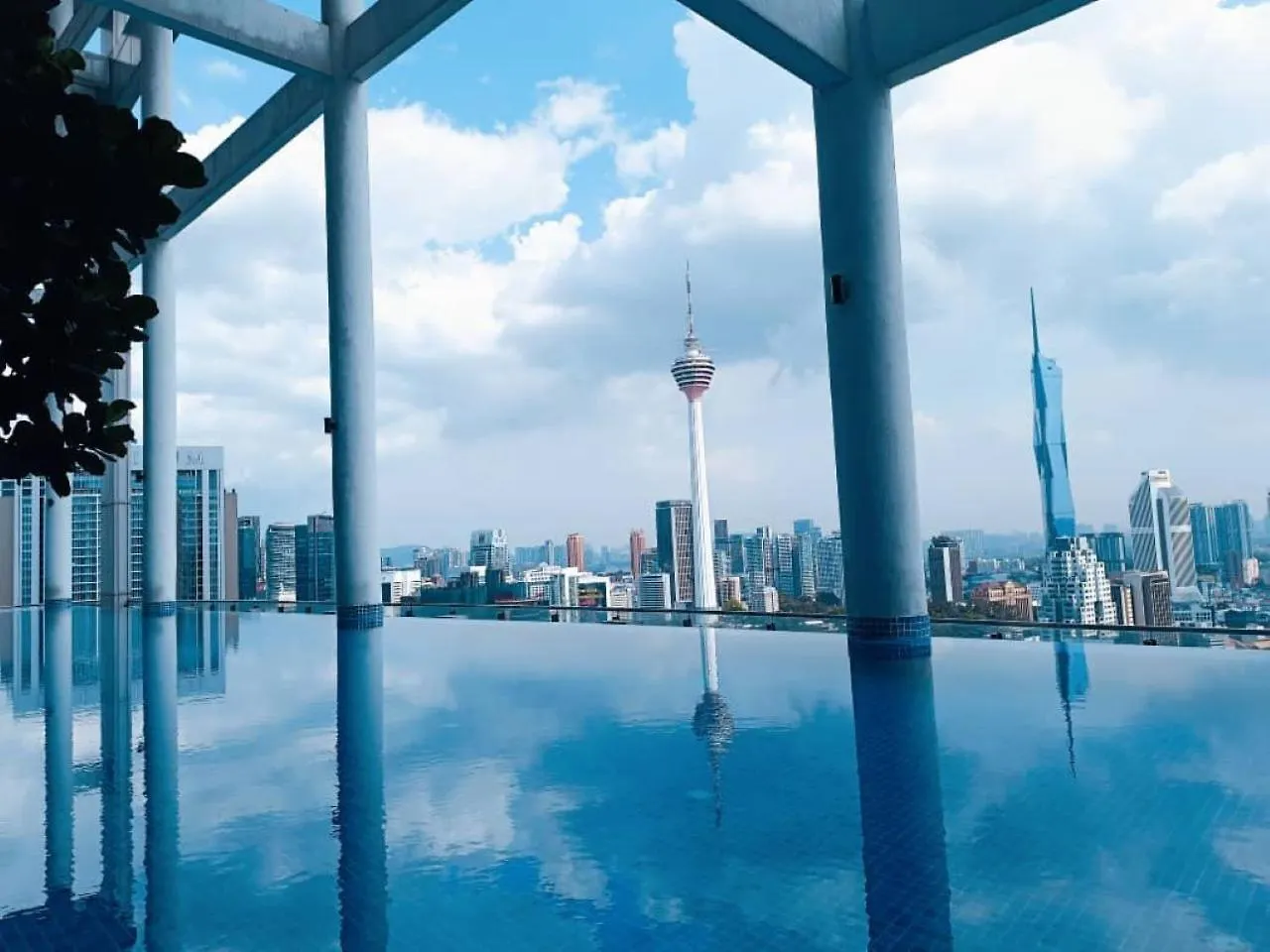 The Luxe Klcc By Service Suites Kuala Lumpur 0*,