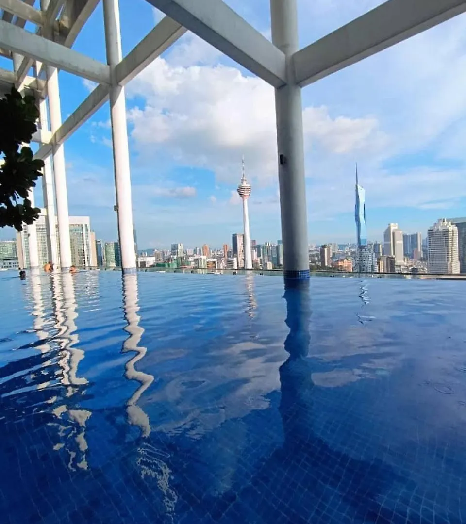 The Luxe Klcc By Service Suites Kuala Lumpur Apartment