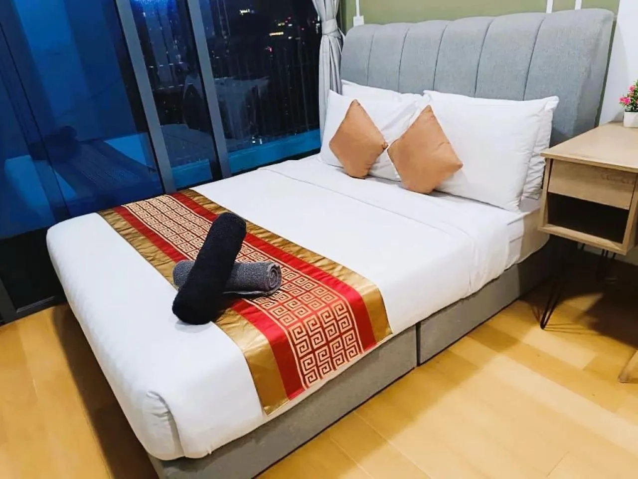 The Luxe Klcc By Service Suites Kuala Lumpur Lejlighed
