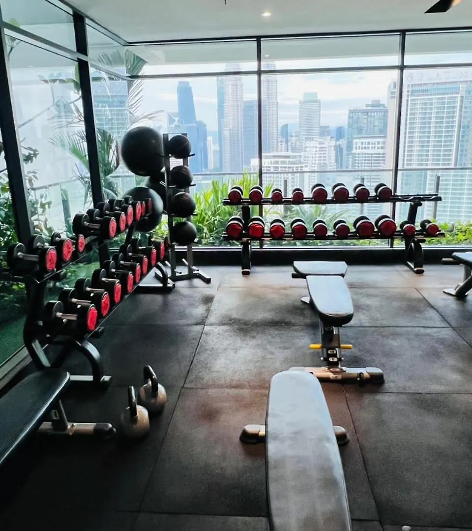 The Luxe Klcc By Service Suites Kuala Lumpur Apartment