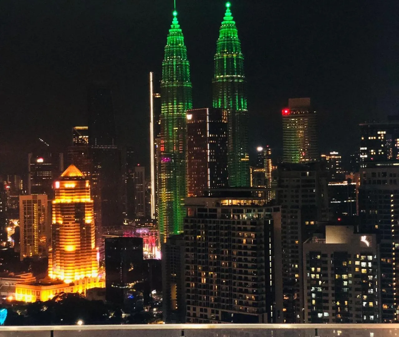 The Luxe Klcc By Service Suites Kuala Lumpur Malaysia