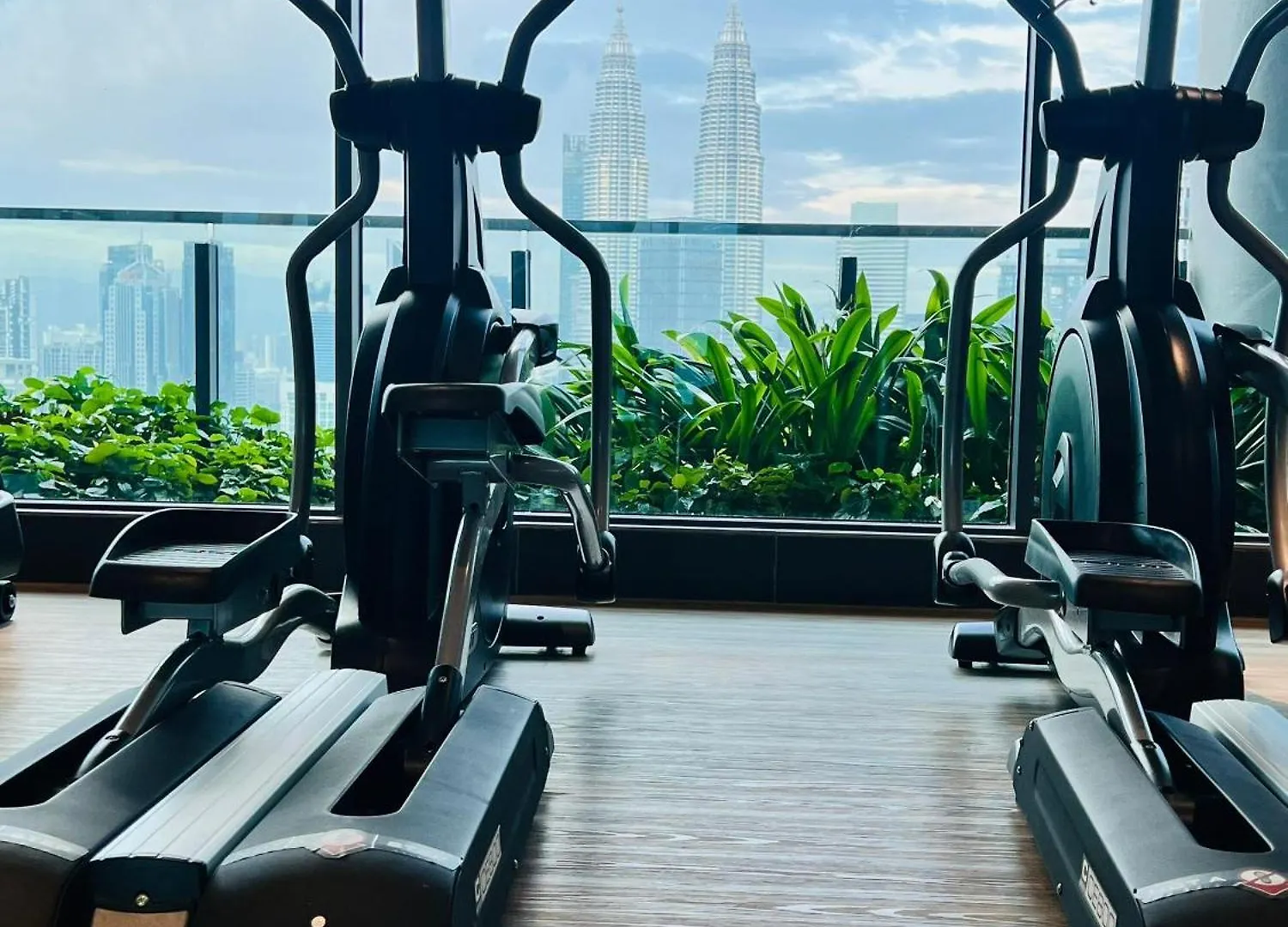 Apartment The Luxe Klcc By Service Suites Kuala Lumpur Malaysia