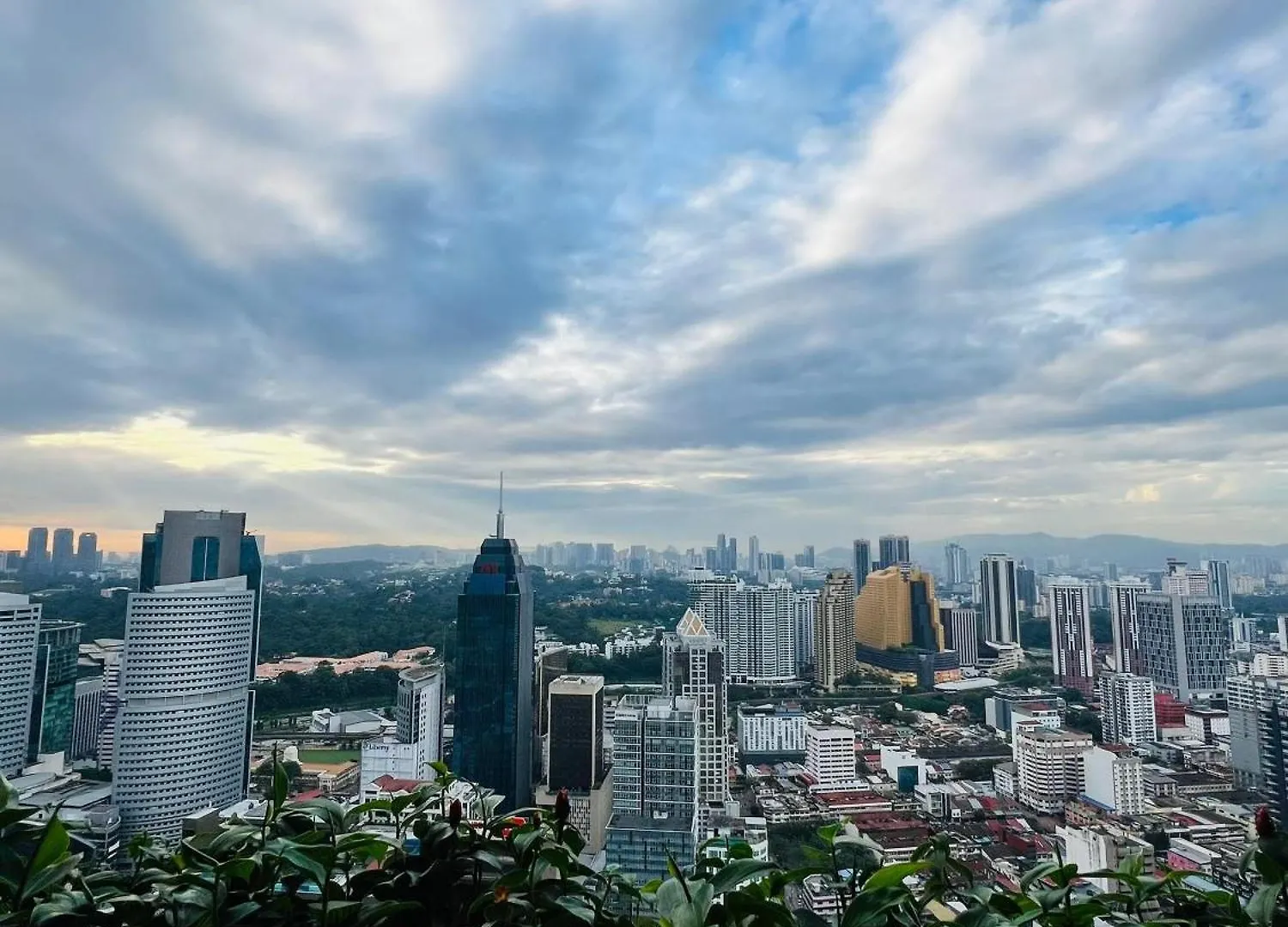 The Luxe Klcc By Service Suites Kuala Lumpur 0*,