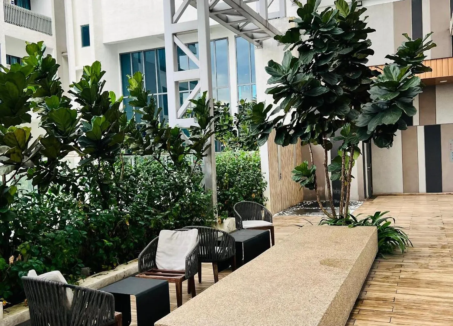 The Luxe Klcc By Service Suites Kuala Lumpur Apartment