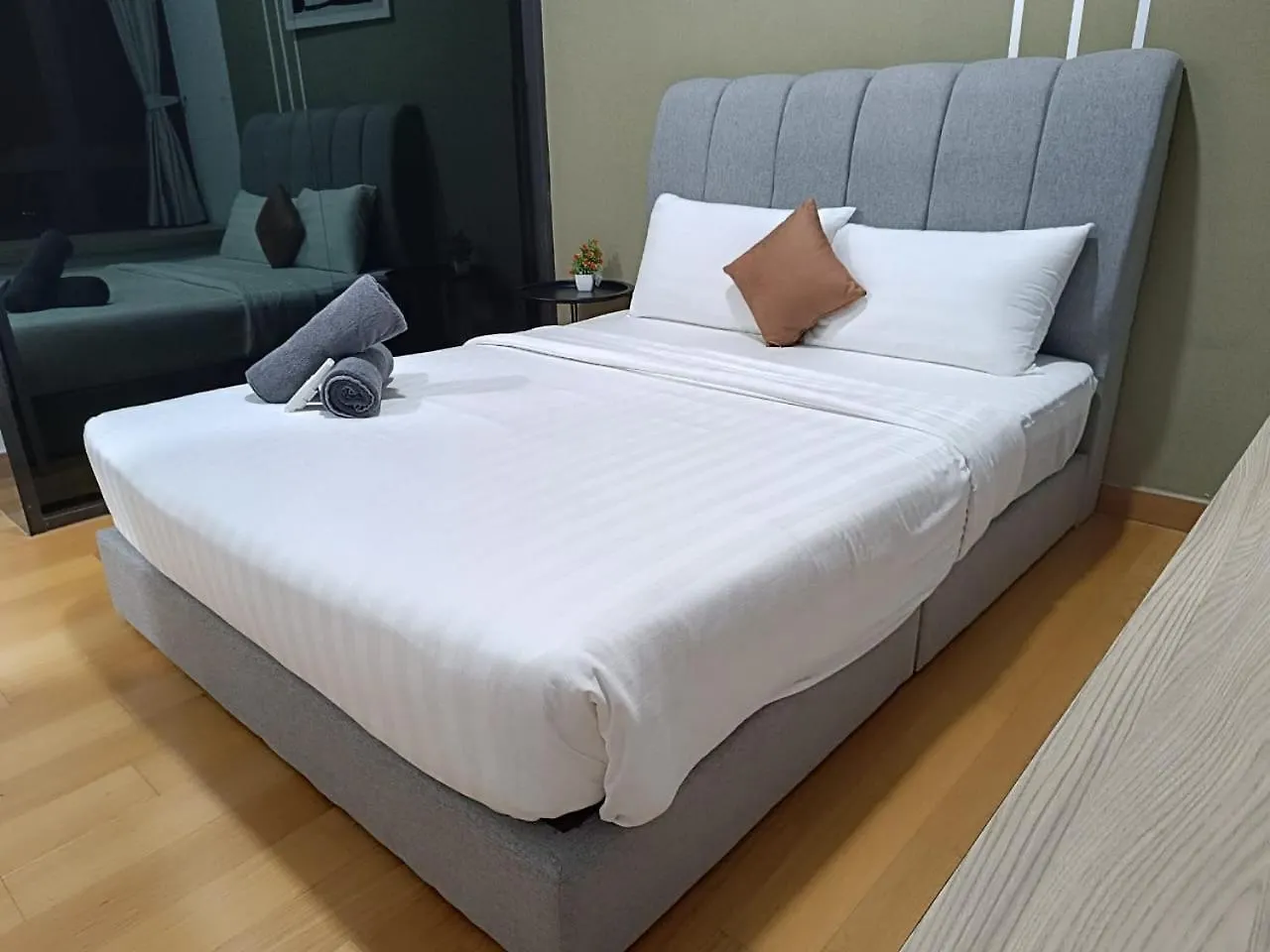 The Luxe Klcc By Service Suites Kuala Lumpur
