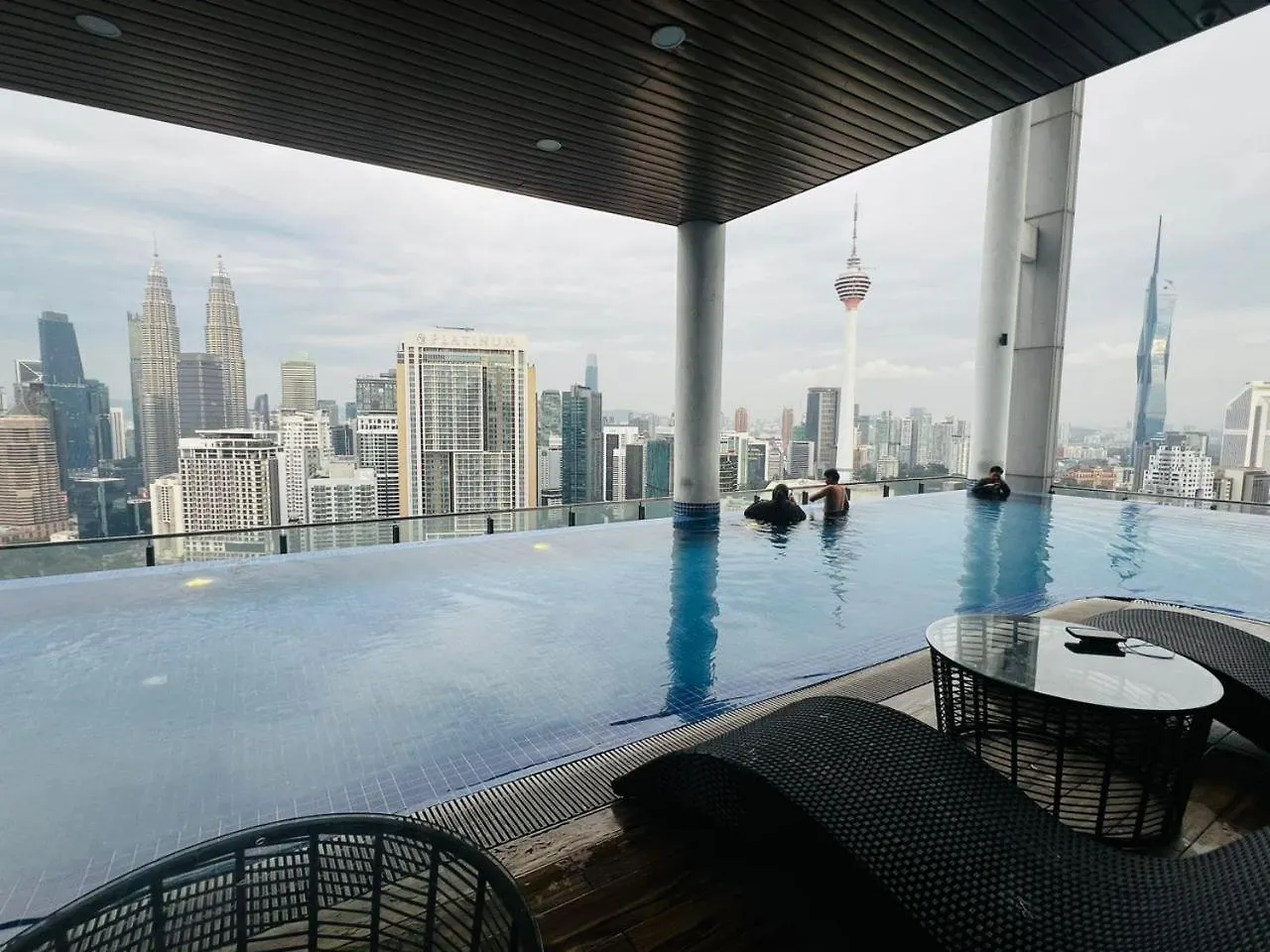 The Luxe Klcc By Service Suites Kuala Lumpur 0*,