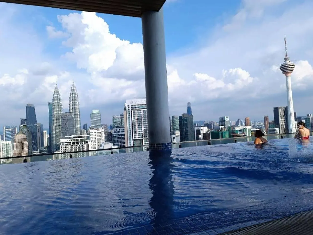 The Luxe Klcc By Service Suites Kuala Lumpur