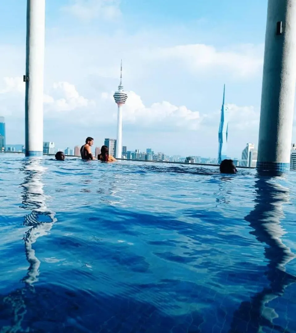 The Luxe Klcc By Service Suites Kuala Lumpur Apartment