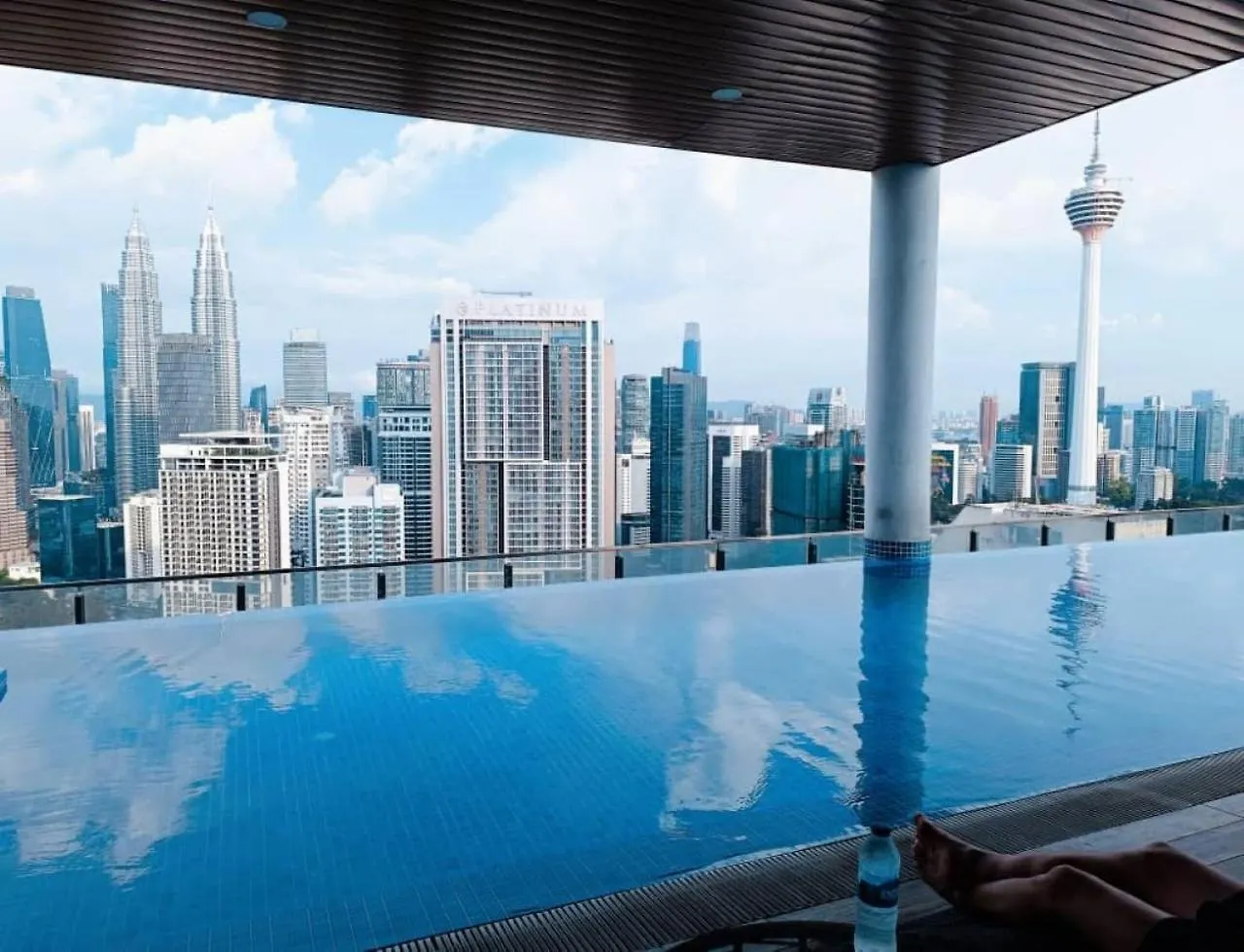 The Luxe Klcc By Service Suites Kuala Lumpur