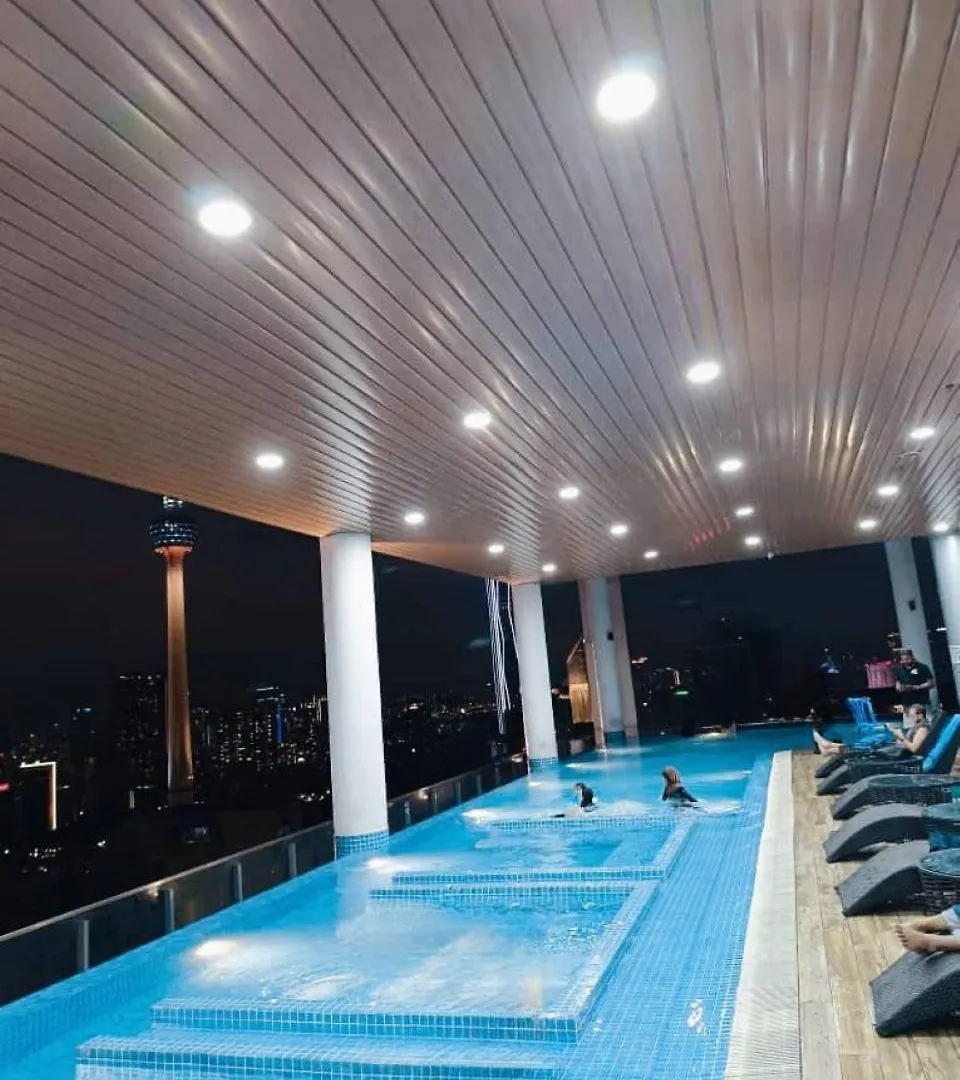 The Luxe Klcc By Service Suites Kuala Lumpur